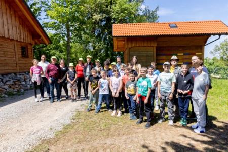 PIVKA DRŽAVNO TEKMOVANJE MLADIH ČEBELARJEV 11.5.2024 - Valter Leban-0532 (Small)
